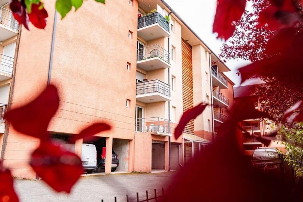 Lourde Center Apartment 3 Bed With Parking Lourdes Esterno foto